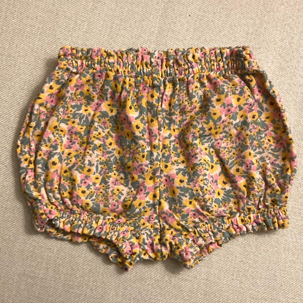 Cat and Jack Floral shorts. Girls 18 months. No tag but never used
